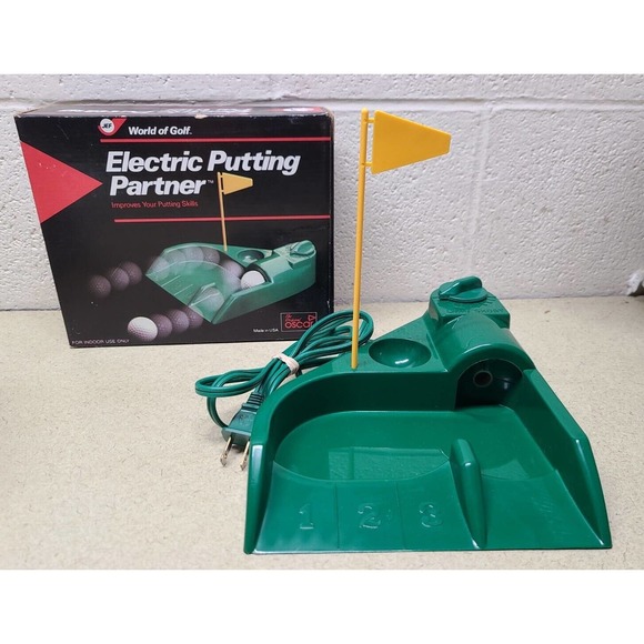 World Of Golf Electric Putting Partner W/ Ball Return Putting Aid Oscar Jr works - Picture 4 of 5